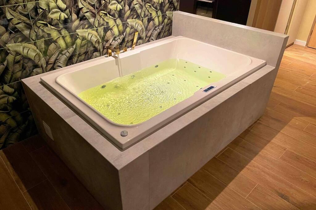 Hawaii Beach Lounge, Loft Z Jacuzzi I Tarasem - Sloneczne Tarasy W Porta Mare, Dziwnówek Exteriér fotografie